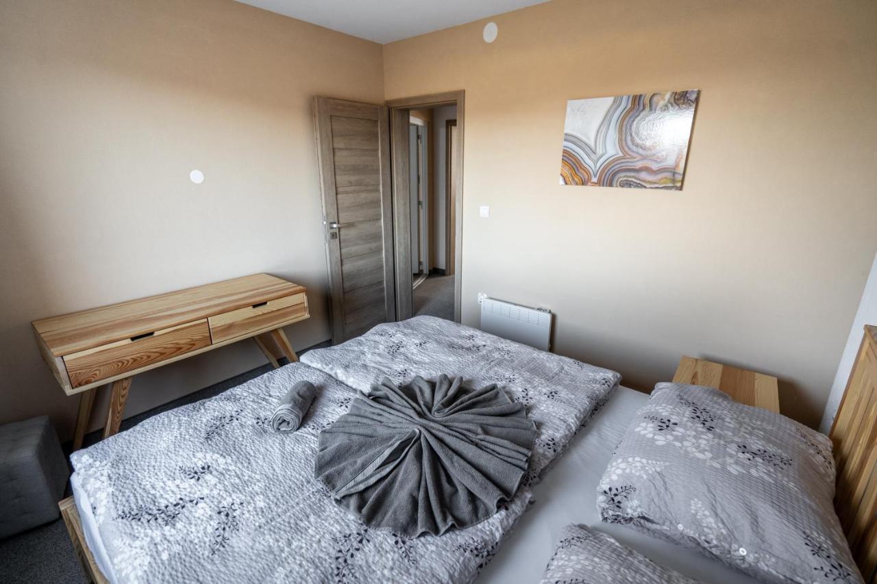 Apartmany Janka + Camp Bešeňová エクステリア 写真