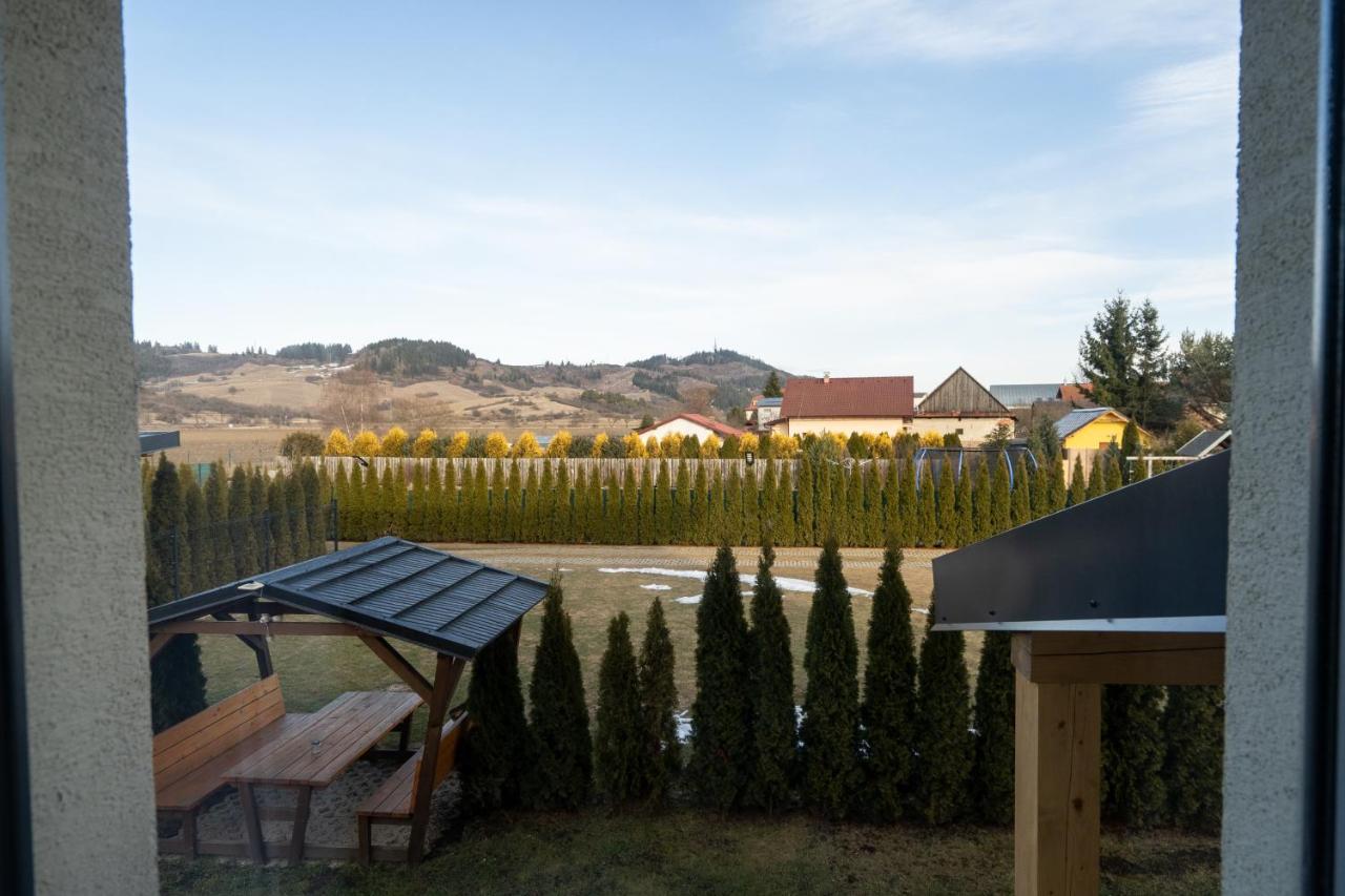 Apartmany Janka + Camp Bešeňová エクステリア 写真
