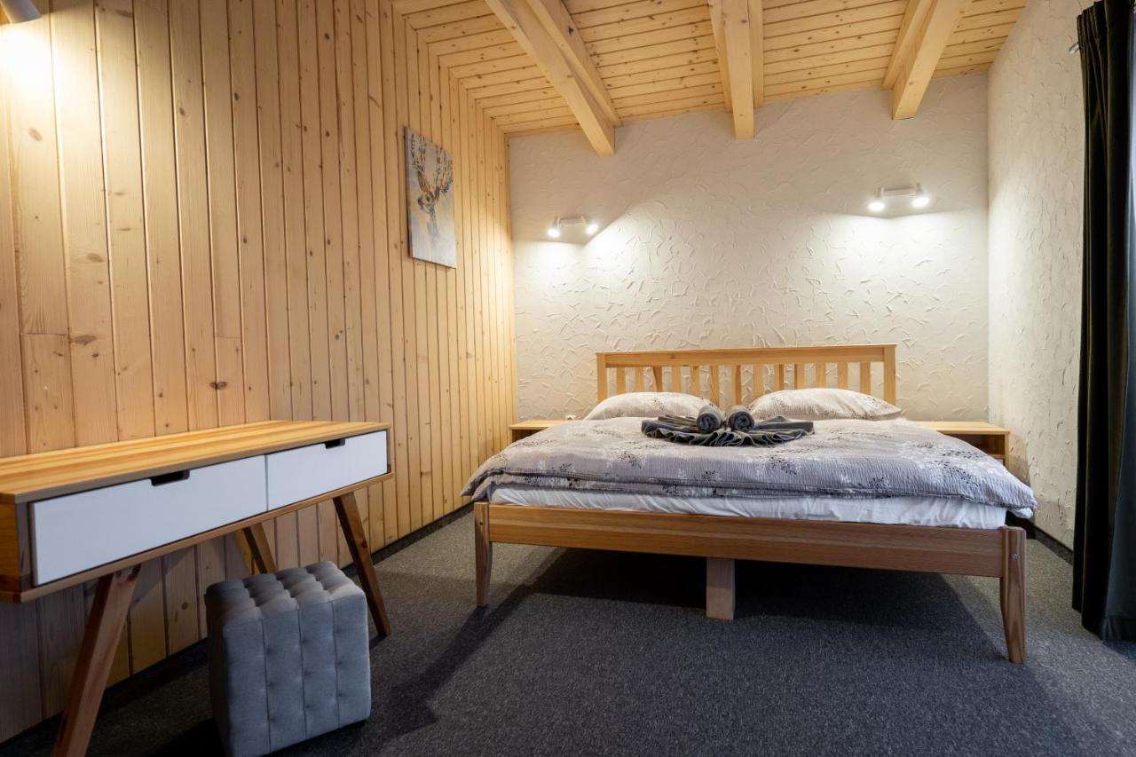 Apartmany Janka + Camp Bešeňová エクステリア 写真