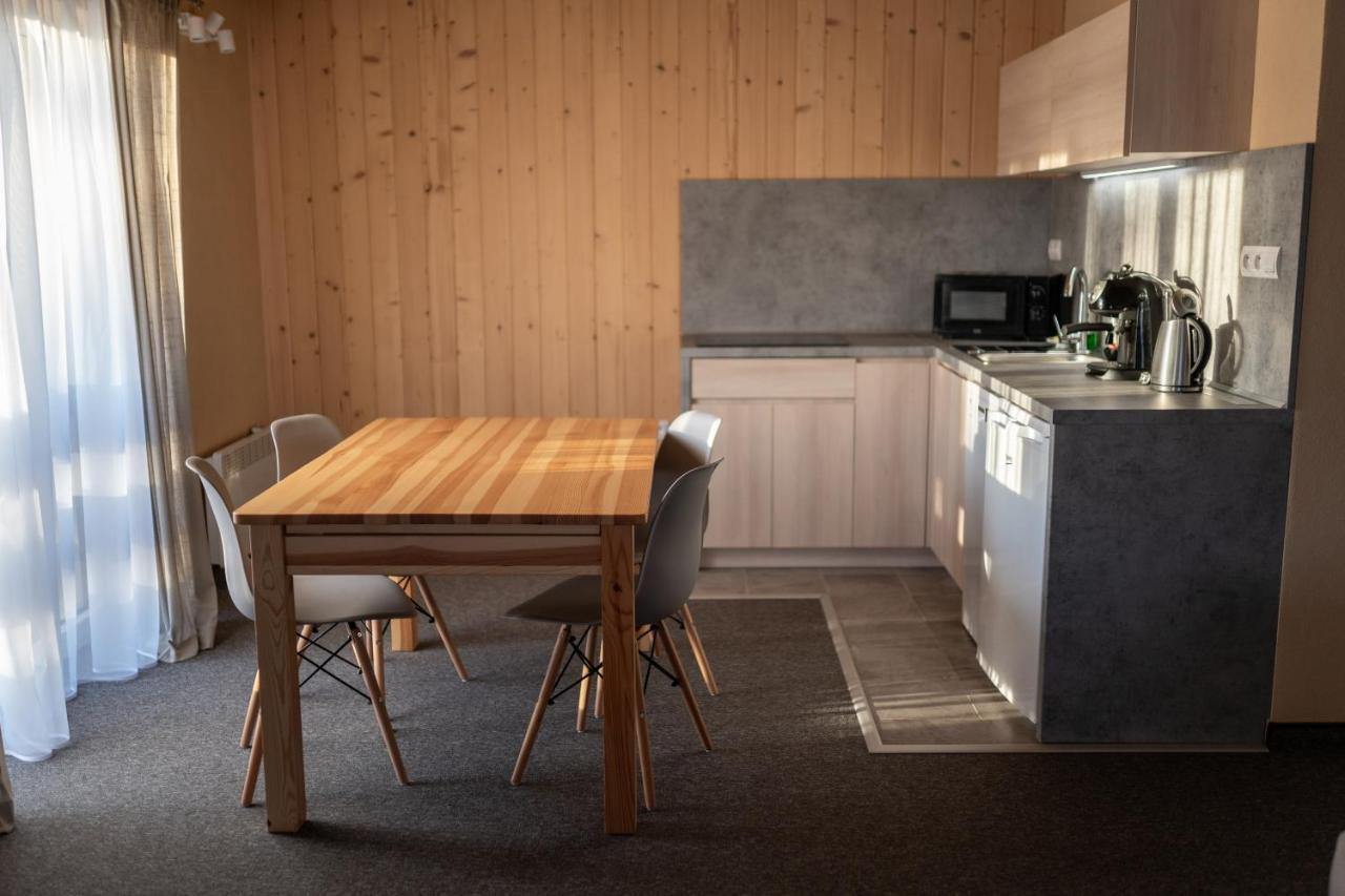 Apartmany Janka + Camp Bešeňová エクステリア 写真