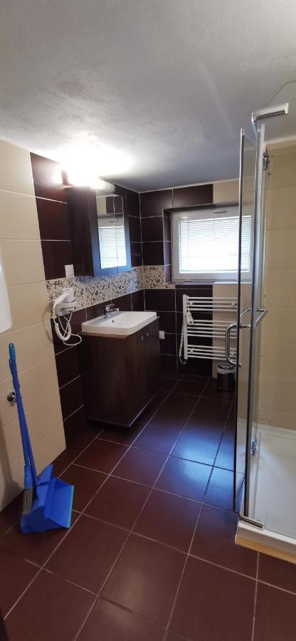 Apartmany Janka + Camp Bešeňová エクステリア 写真