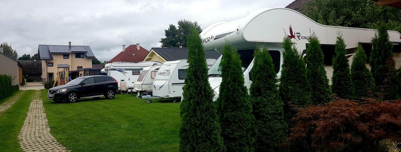 Apartmany Janka + Camp Bešeňová エクステリア 写真