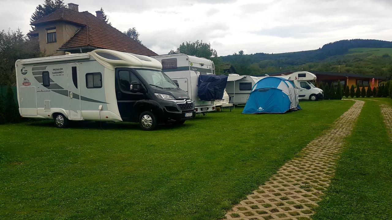 Apartmany Janka + Camp Bešeňová エクステリア 写真